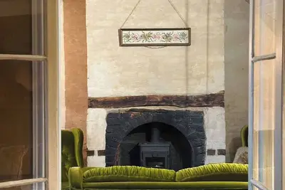 Image de Cosy Miners Cottage Castlemaine. Walkable, fireplace, bath, cooking