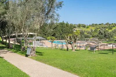 Image de Marina Park with terrace and pool