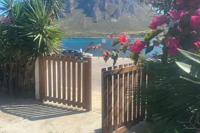 Image de Villamare beachfront house with private garden for vacations between nature and sea