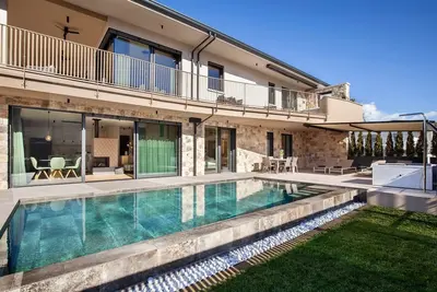 Image de Villa Olivida Luxury Lake Retreat