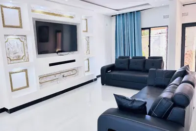 Image de emca homes fully furnished apartment in the peaceful riverside Kitwe