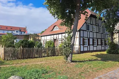 Image de Appartement 'Ferienwohnung Zeitlos Wriezen 2' avec terrasse privée, jardin & Wi-Fi