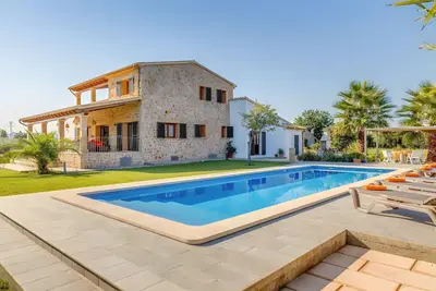 Image de Villa famiglia con piscina, pollensa
