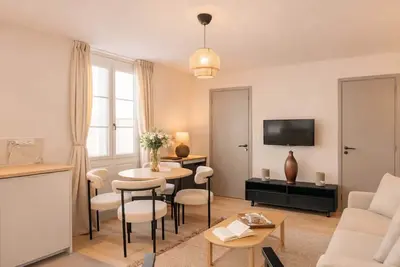 Image de Appartement sublime près de l'Arc de Triomphe