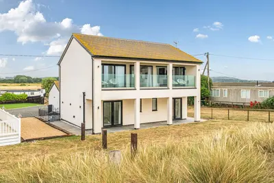 Image de Washington Beach House - sleeps 6 guests  in 3 bedrooms