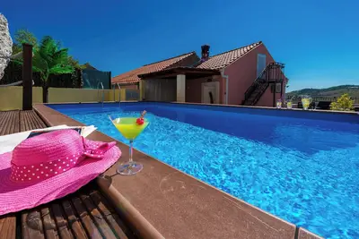 Image de Villa Sun Haven - Trois Chambres Villa, Couchages 8