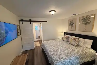 Image de 3-bedroom house relaxed retreat at Mellow Yellow in Stuart