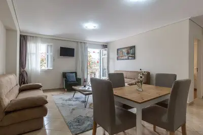 Image de Apartment Seralya, Spacious Two Bedroom Apartment, Athens