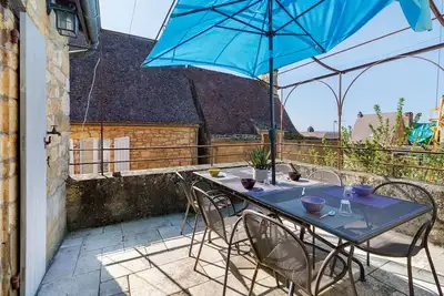 Image de Maison de vacances 'Cœur de Domme' avec terrasse privée, Wi-Fi et climatisation