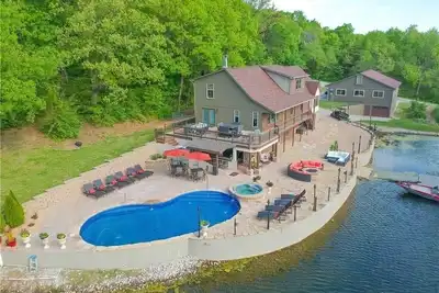 Image de Sunrise Lake House