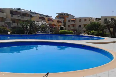 Image de Beachfront with pool Eucalyptus garden