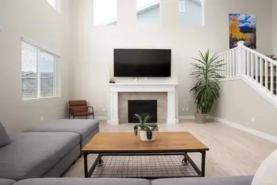 Image de Elegant Vineyard Retreat: Corporate & Family Stays