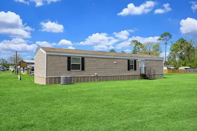 Image de 2br Lake Seminole Fishing cabin -2 Min Boat ramp 4 Min Big Jim's