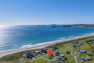 Image de Sunhaven Pocket - Opito Bay Holiday Home