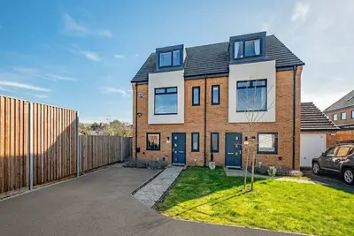 Image de Perfect Booking | 4 Bed Home in Swindon