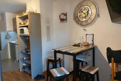 Image de 50m du centre station, 2ème étage, balcon, parking, télévision, 20m², Brides Les Bains