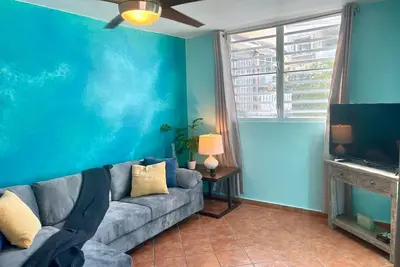 Image de Ocean-Inspired Apartment | Near Ocean Park Beach