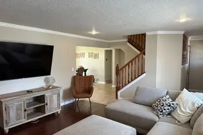 Image de Bengal Den | Game Days, Graduations & Family Stays