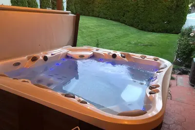 Image de Harvard Home @ Isu | Iccu Dome | Hot Tub | Firepit