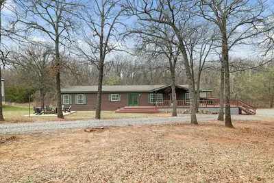 Image de Perfect 5-bedroom house located between Alberta Creek and Washita Point!