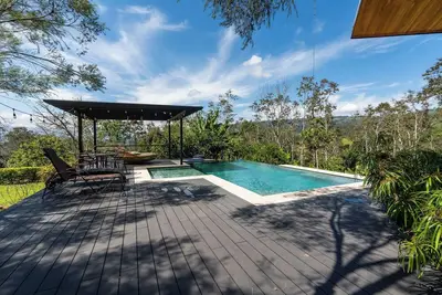 Image de Peaceful Garden Villa 1 • Infinity Pool • Minutes from Downtown Turrialba