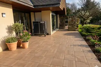 Image de Maison avec piscine et parking - 10 pers.