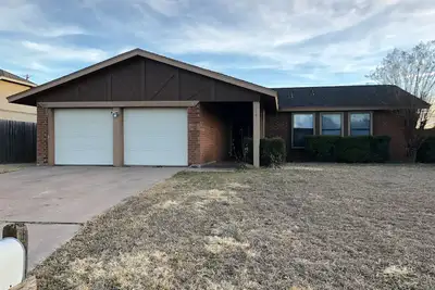 Image de 3-bedroom house in adorable Abilene Close to Colosseum