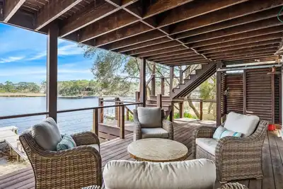 Image de Lakeside Villa | Lakefront Retreat with Incredible Beach Access