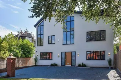 Image de 8 Bedroom House Sleeps 20 - Private Garden