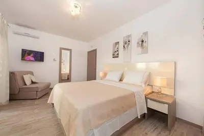 Image de Garçonnière avec le balcon Tucepi, Makarska (As-25180-b)