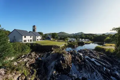 Image de Large home to sleep 14 in the heart of Sneem Village