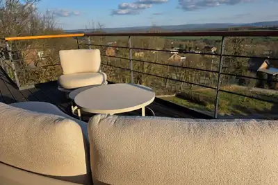 Image de Appartement chaleureux, vue panoramique et tranquillité.