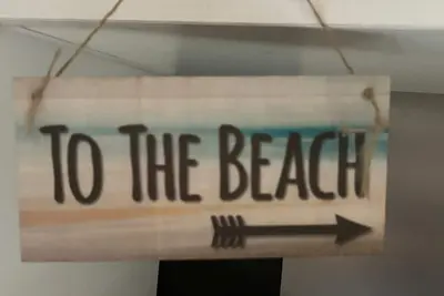 Image de Beachfront with ⛱️ umbrella included