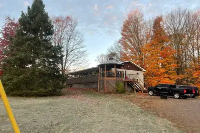 Image de Hilltop 5 Bedroom 2 Bathroom Home with 30 acres