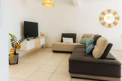 Image de Maison confortable, vue panoramique mer