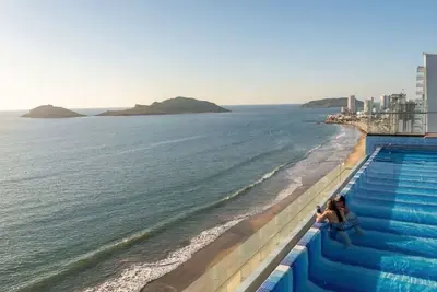 Image de Oceanfront apartment on the Malecon