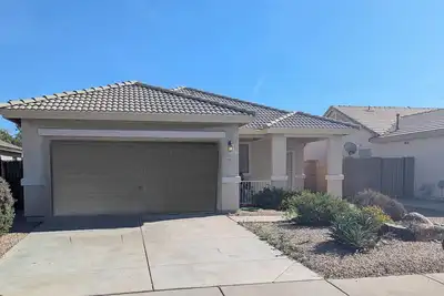 Image de Cozy Surprise Desert Oasis Kitchen & 4 Bedrooms w/ Ac. Group & Pet-Friendly!
