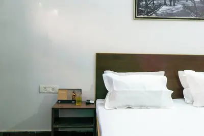 Image de Cozy 2-bedroom building in serene Dehradun with Ac