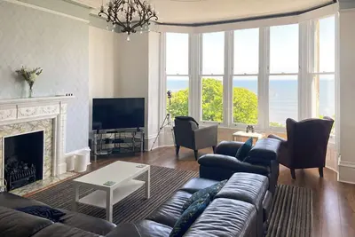 Image de 2 chambres à coucher à Scarborough