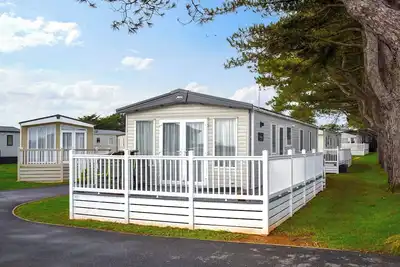 Image de 2 chambres à coucher à Brixham