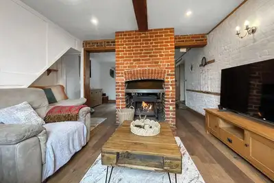 Image de 3 chambres à coucher à Canterbury