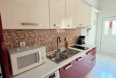 Image de Apricot Apartment Central Stay with Jacuzzi