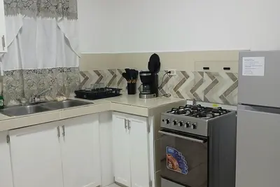 Image de 2 Bedroom Apartment with Car