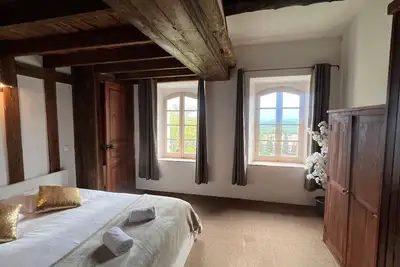 Image de Soie - Fabulous 1-bedroom apartment in quaint Seillans