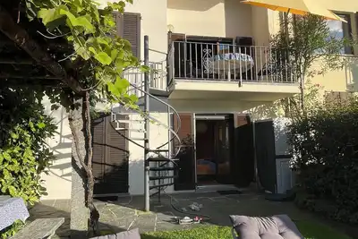 Image de Vacation home with lake view, balcony & pergola in Vira on Lake Maggiore