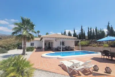 Detached villa with private pool and breathtaking unobstructed views