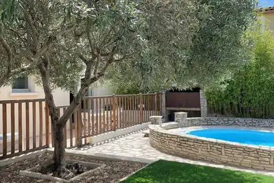 Image de Villa idéale pour vacances, village calme à 5’ de Pezenas et à 20’ de la  plage