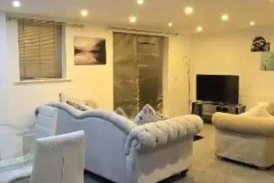 Image de Charming Elm Grove Apartment with Garden Retreat in Portsmouth