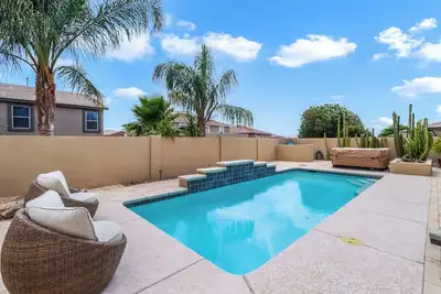 Image de Luxury 3-Bed 2. 5 Bath House Pool Hot Tub Backyard Entertainment In Sunny Tucson