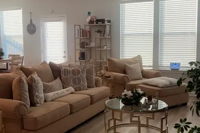 Image de Townhouse in McDonough · ★New · 3 bedrooms · 3 beds · 2. 5 baths